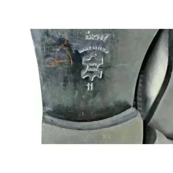 DKNY Men’s Black Leather Chukka Ankle Boots - Picture 11 of 11